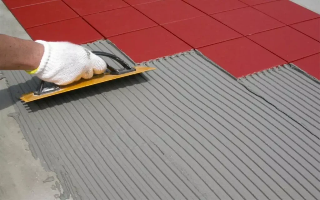 NHỮNG LƯU Ý TRƯỚC KHI SỬ DỤNG KEO DÁN GẠCH NGOÀI TRỜI